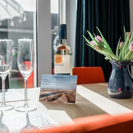 De Zeeparel Met Hottub Casa de Férias Petten