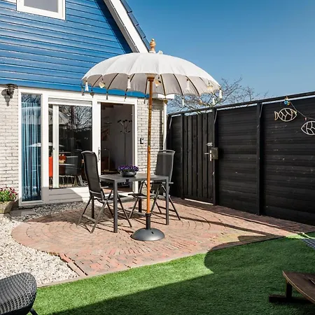 Casa de Férias De Zeeparel Met Hottub *