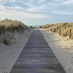 De Zeeparel Met Hottub *