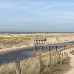 De Zeeparel Met Hottub Casa vacanze